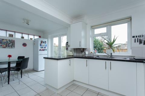 2 Douglas Close, St Peters, Broadstairs, CT10 2XG