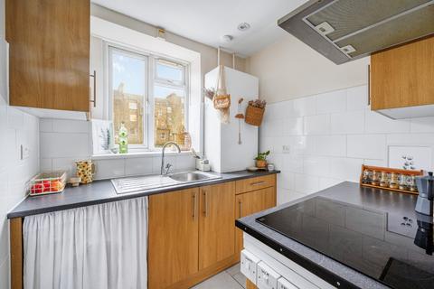 1 bedroom ground floor flat to rent, Barons Court Road, London, Greater London, W14