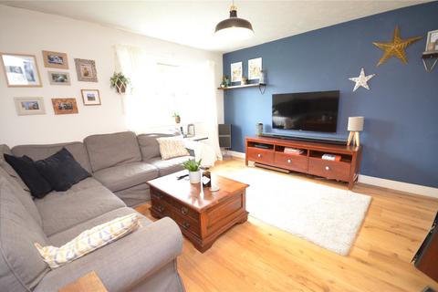 1 bedroom maisonette for sale, St Peters Gardens, Wrecclesham, Farnham, Surrey, GU10