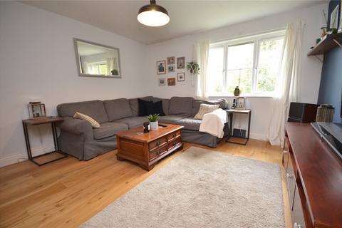 1 bedroom maisonette for sale, St Peters Gardens, Wrecclesham, Farnham, Surrey, GU10