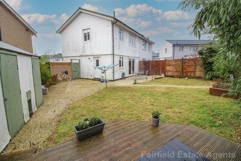 3 bedroom semi-detached house for sale, Bramshaw Gardens, South Oxhey