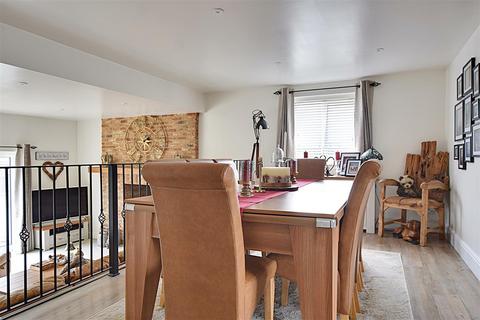 19 Links Drive, Bexhill-on-sea, TN40 1TA