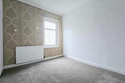 3 bedroom end of terrace house to rent, Edward Road, Smethwick, West Midlands, B67