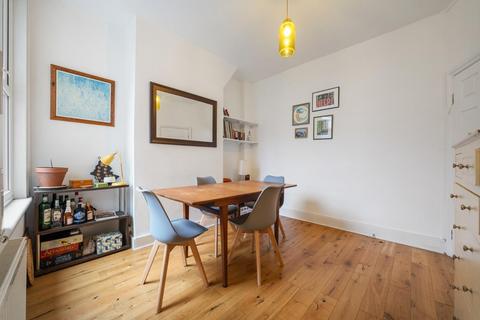 108 Thackeray Avenue, London, N17 9EA