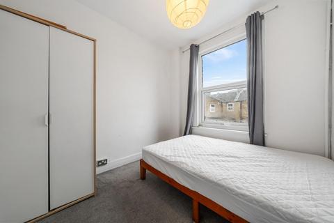 108 Thackeray Avenue, London, N17 9EA