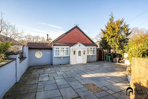 3 bedroom bungalow for sale, Leaves Green Road, Keston, Bromley, BR2