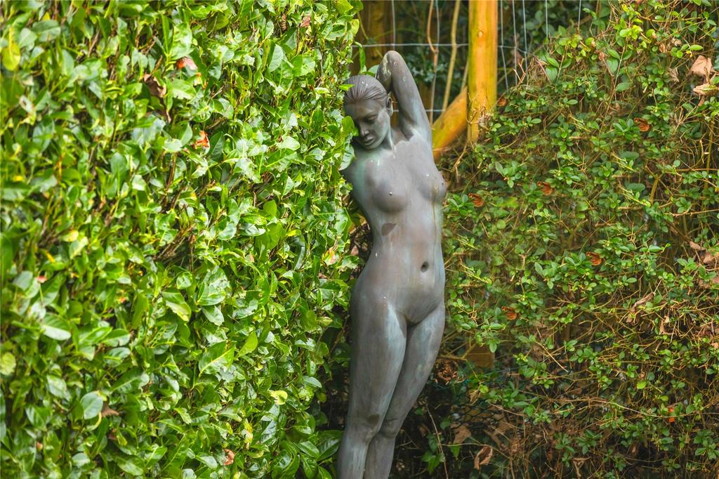 Garden Feature