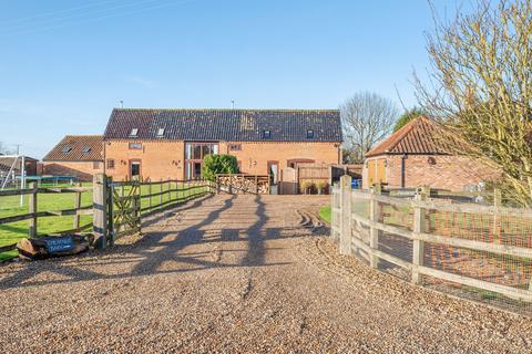 3 bedroom barn conversion for sale, Yarmouth Road, Corton