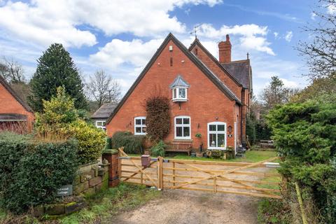 3 bedroom semi-detached house for sale, Spirehouse Lane, Burcot, Bromsgrove, Worcestershire, B60