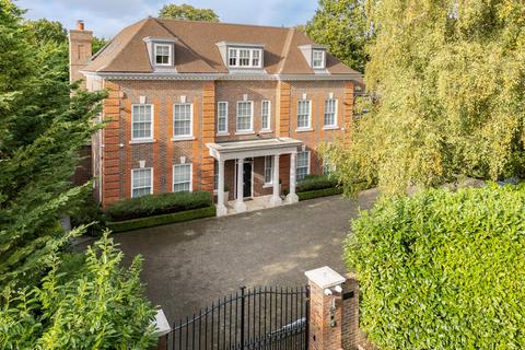 6 bedroom detached house for sale, Eaton Park, Cobham, Surrey, KT11