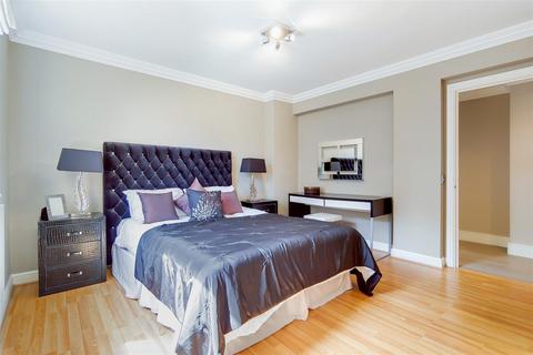 3 bedroom flat to rent, Boydell Court, St Johns Wood, NW8