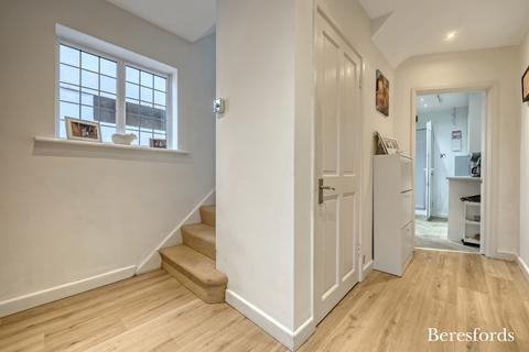 81 Marshalls Drive, Romford, RM1 4JS