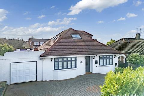 10 Garth Road, South Ockendon, RM15 6QU