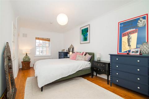 95 Cedar Terrace, Richmond, TW9 2BY