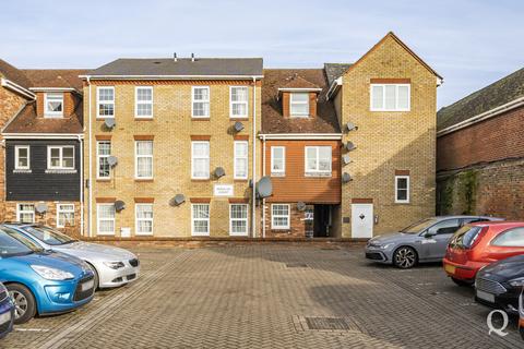 Studio for sale, Ronalds Court, East Street, Sittingbourne, Kent, ME10