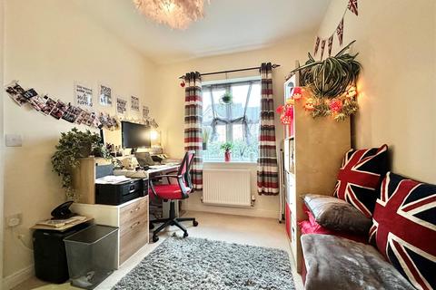 19 Bakehurst Close, New Mills, High Peak, SK22 4PT