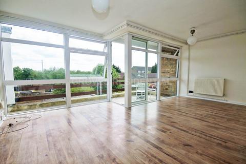 2 bedroom flat to rent, Acacia Grove, New Malden