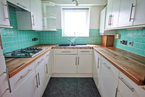 2 bedroom flat to rent, Acacia Grove, New Malden