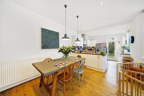 3 bedroom terraced house for sale, Ivydale Road, Camberwell, SE5