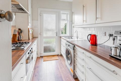 62 Kilpatrick Gardens, Clarkston, Glasgow, G76 7RH