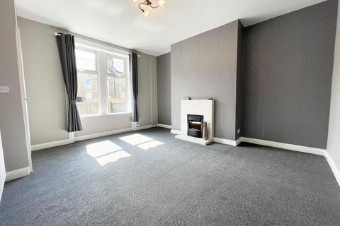 3 bedroom terraced house to rent, May Street, Huddersfield, West Yorkshire, UK, HD4