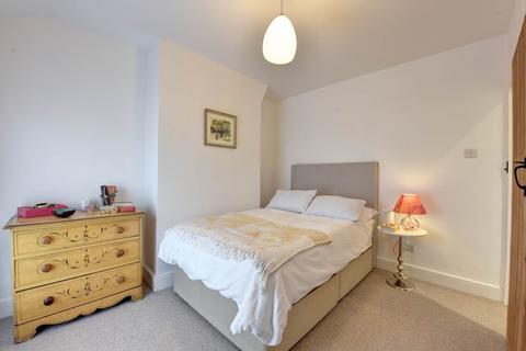 89 Harpsden Road, Henley-on-thames, RG9 1ED
