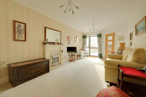 1 bedroom apartment for sale, The Brow, Clayton Court The Brow, RH15