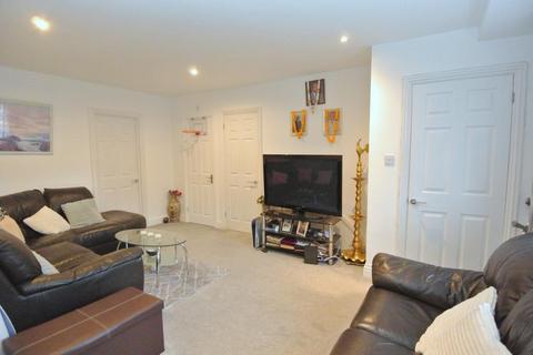 3 bedroom house for sale, Saxon Road, Ashford TW15