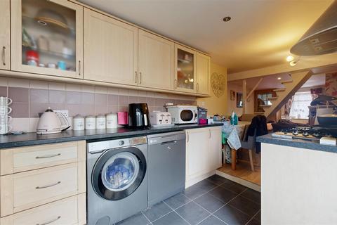 1 bedroom cottage for sale, Wakeham, Portland