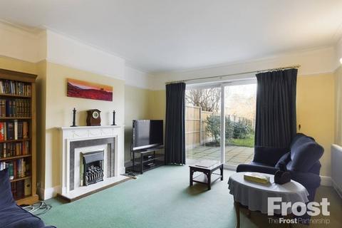 4 bedroom house for sale, Park Avenue, Staines-upon-Thames, Surrey, TW18