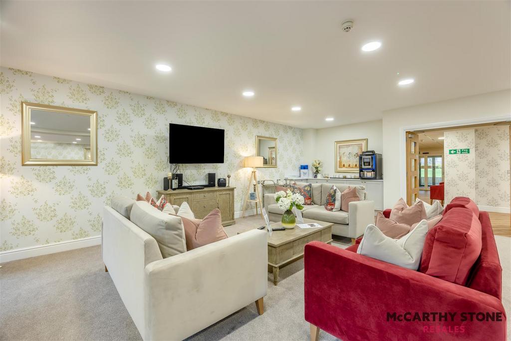 8627410-interior13.jpg