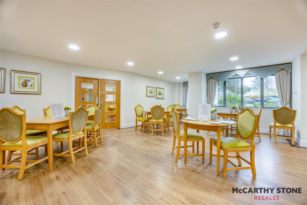 8627410-interior16.jpg