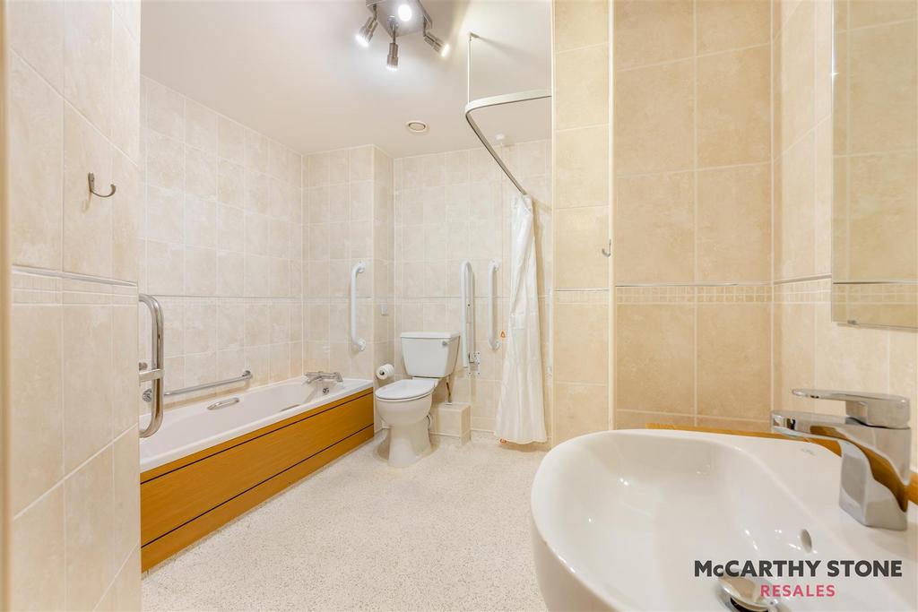 8627410-interior08.jpg