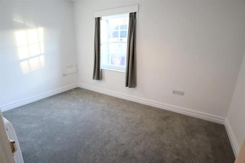 1 bedroom apartment to rent, High Street, Oakham LE15