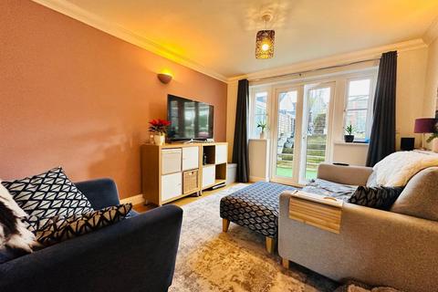 49 Devonshire Rise, Tiverton, EX16 4QR