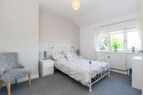 26 Leeds Road, Lofthouse, Wakefield, WF3 3EX