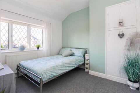 26 Leeds Road, Lofthouse, Wakefield, WF3 3EX