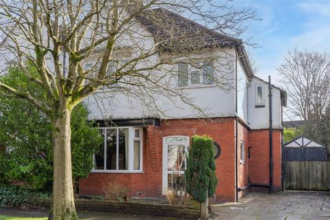 4 bedroom semi-detached house for sale, South Drive, Chorltonville