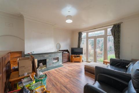 4 bedroom semi-detached house for sale, South Drive, Chorltonville