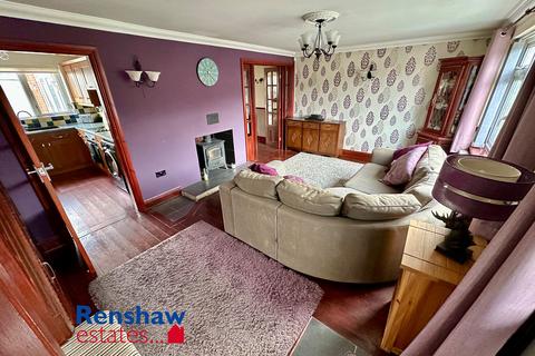 3 bedroom detached house for sale, Farm Close, Ilkeston, Derbyshire