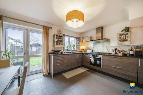 3 bedroom end of terrace house for sale, Atherton Close, Guildford GU4