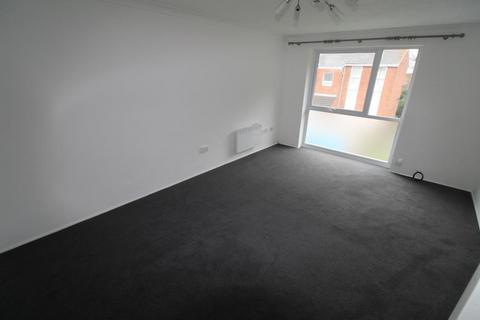 2 bedroom flat to rent, The Mall, Dunstable