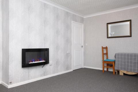 2 bedroom ground floor flat for sale, Bluebell Avenue, Peterborough PE1