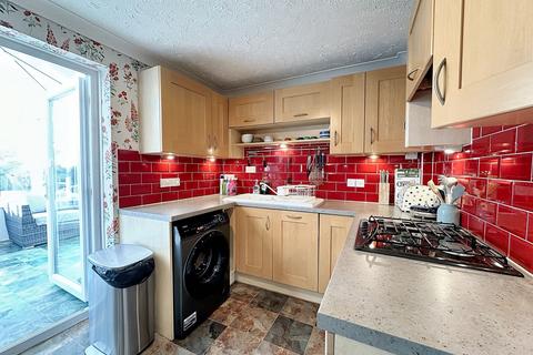 2 bedroom semi-detached house for sale, The Glade, Langley, SO45