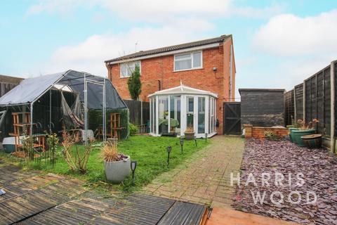 2 bedroom semi-detached house for sale, Siskin Close, Colchester