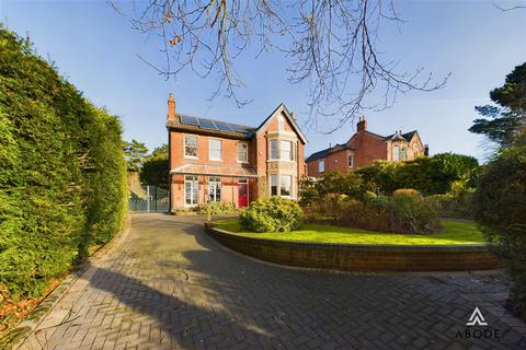 5 bedroom detached house for sale, Clay Street, Burton-On-Trent DE15