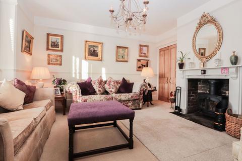 6 bedroom semi-detached house for sale, An Elegant Six Bedroom House in Hawkhurst