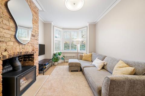 7 Station Road, Claygate, Esher, KT10 9DH