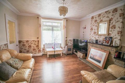 2 bedroom flat for sale, Uphill*Ground Floor Flat*Two Double Bedrooms*Garden Area*Parking*