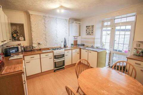 2 bedroom flat for sale, Uphill*Ground Floor Flat*Two Double Bedrooms*Garden Area*Parking*